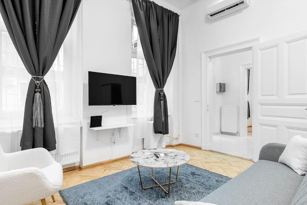 Dizsu's Place Appartamento Budapest
